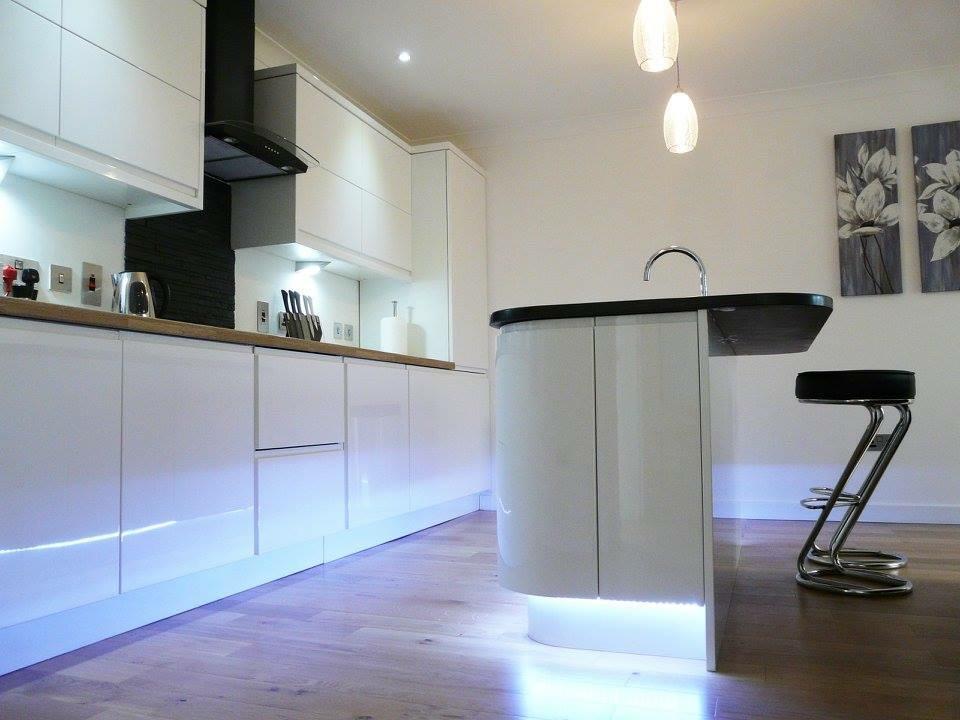 Charming 1Br Cottage With Garden, Spacious Rooms - Part Of Langley Serviced Apartments Several Properties In Wick Wick  Bagian luar foto